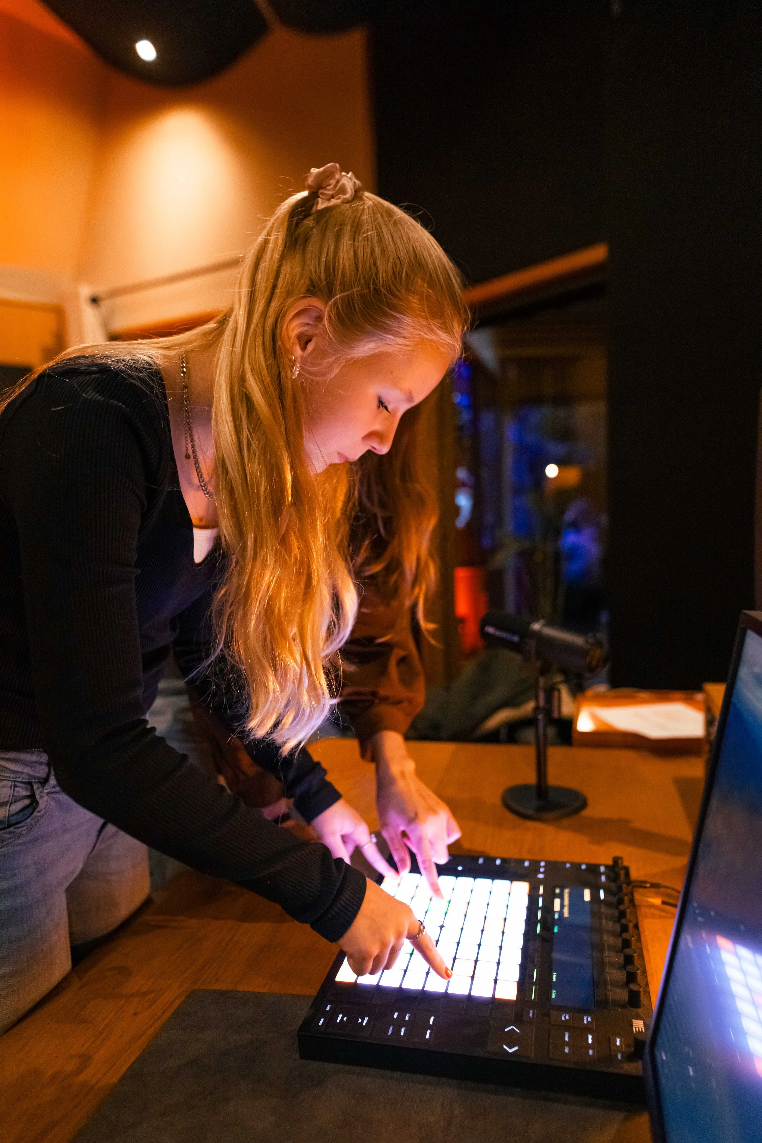 Music production workshop at Foltaazje